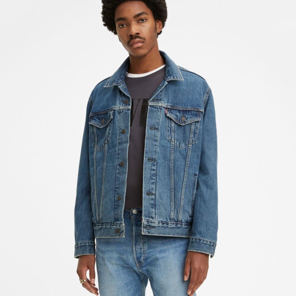 Levi's Trucker Jacket in Medium Stonewash